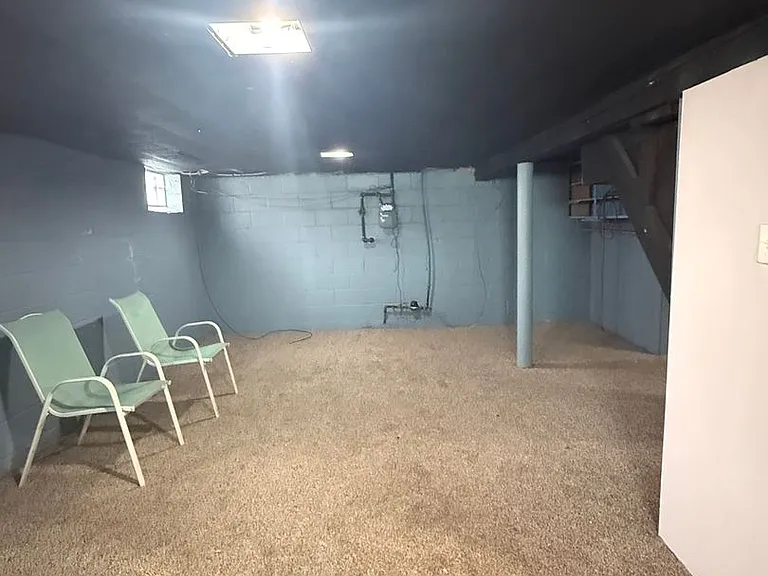 21230 Tracy Ave — Photo 8