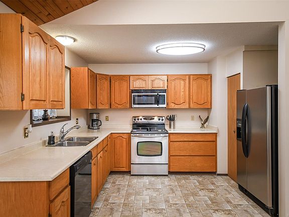 4th image of 61 Salsbury Rd