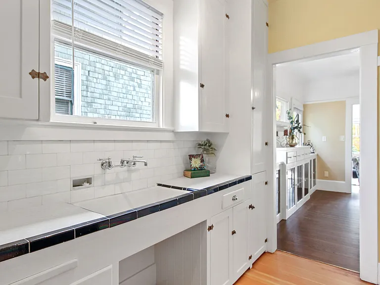 2615 P St #3 — Photo 15