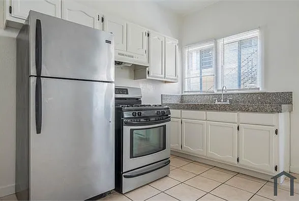 2622 Brighton Ave #5 — Photo 3