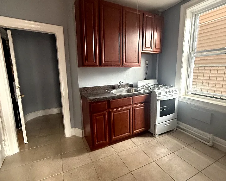 662 Avenue A #A8 — Photo 1