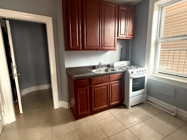 662 Avenue A image 1 of 4