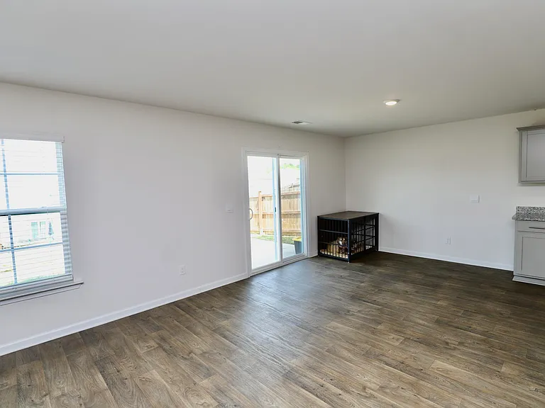 352 Sandbach Rd — Photo 18