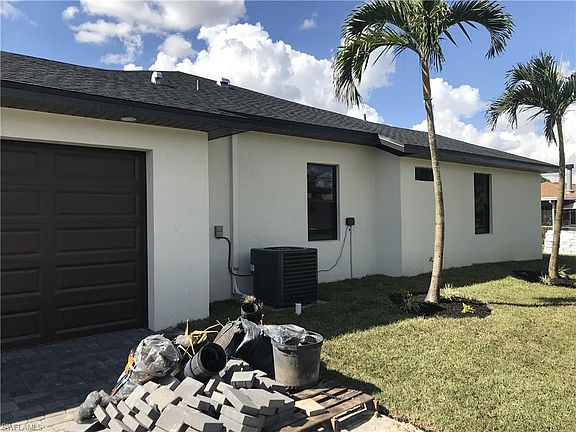 4th image of 1455 SE 15th St