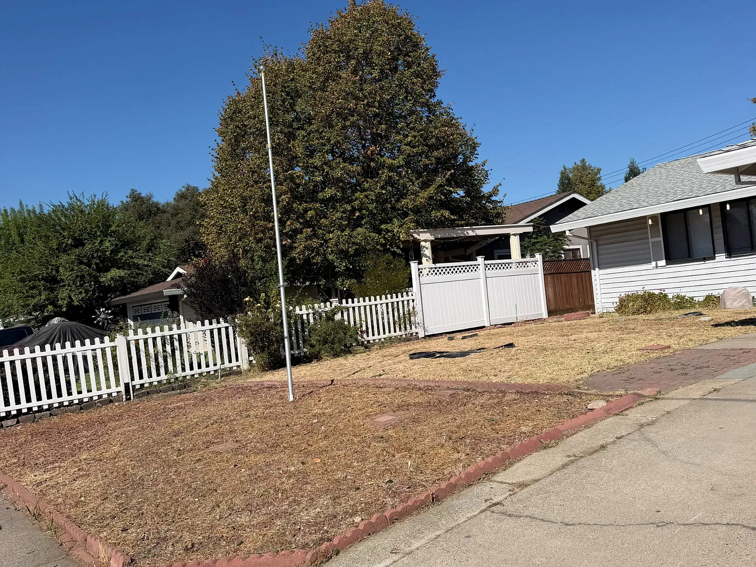 4 bed, 1464 sqft, $2,850 — Photo 2