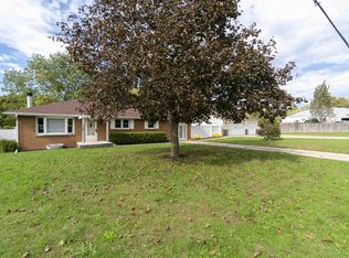 102 Lake St, Washington, IL 61571