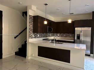10419 NW 81st Ter, Doral, FL 33178