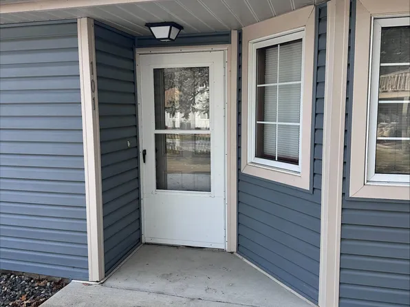 800 98th Ave NW #101NW, Minneapolis, MN 55433