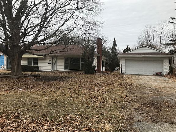2nd image of 481 Yates St