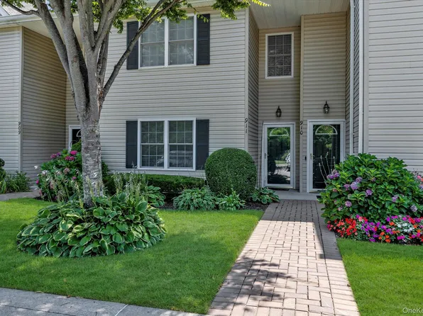 911 Altessa Boulevard, Melville, NY 11747