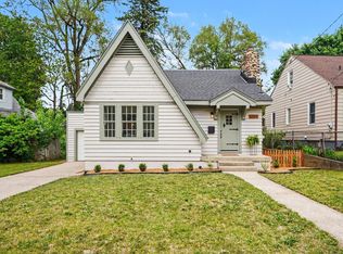 1724 Rossman Ave SE, Grand Rapids, MI 49507
