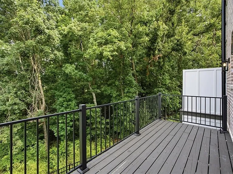 333 Sugarview Rd — Photo 26