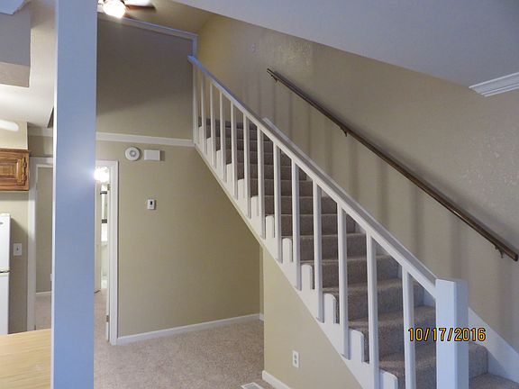 STAIRS TO LOFT/STUDY