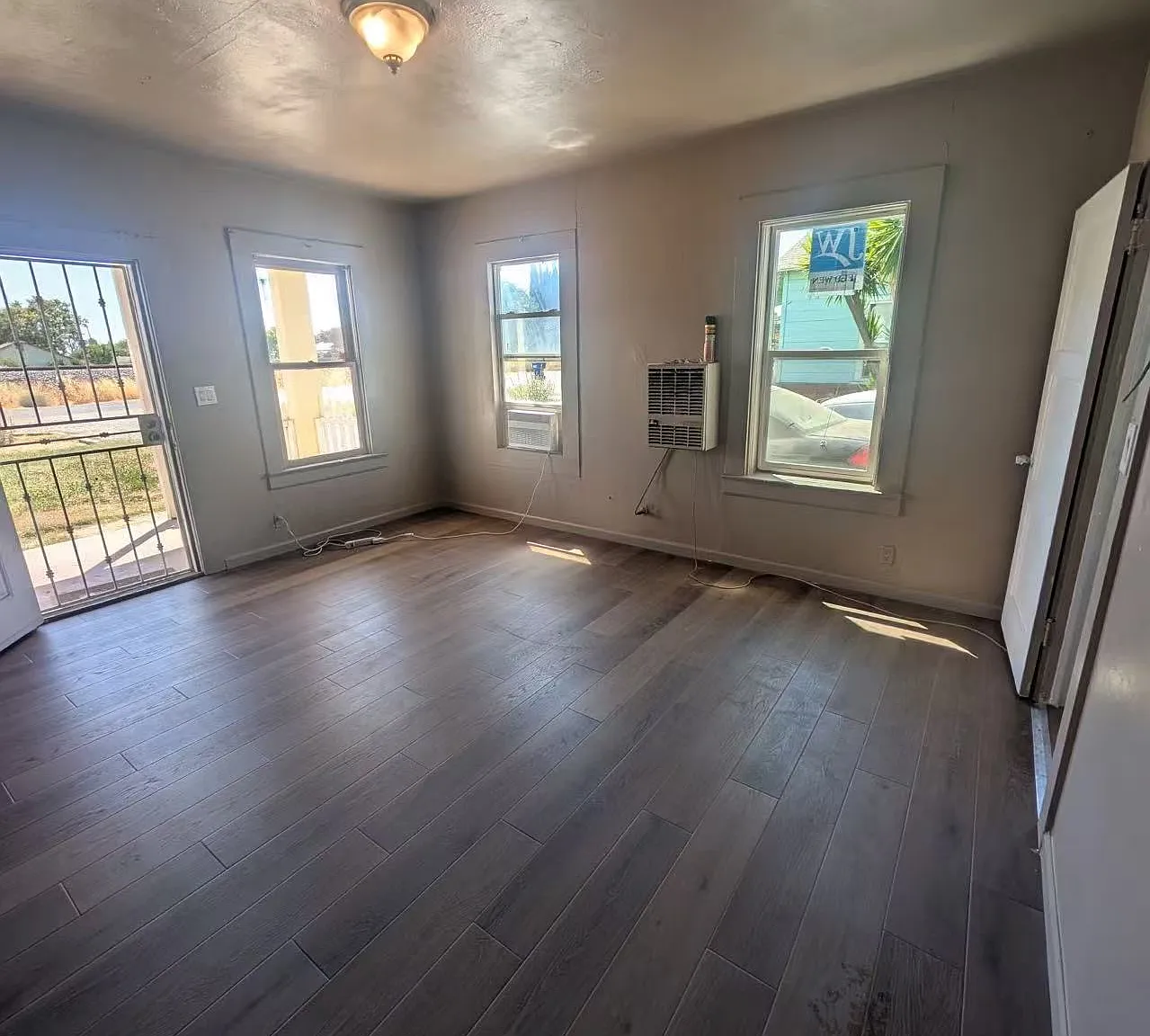 1 bed, 610 sqft, $1,200 — Photo 2