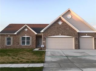 2709 Ambridge Dr, Shiloh, IL 62221