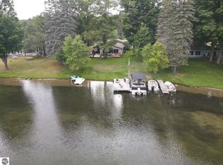 602 Green Acres St, Bellaire, MI 49615