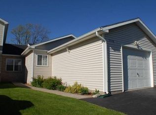 5748 Running Brook Rd, Farmington, NY 14425