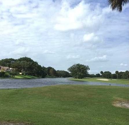 3rd image of 800 Cypress Grove Dr