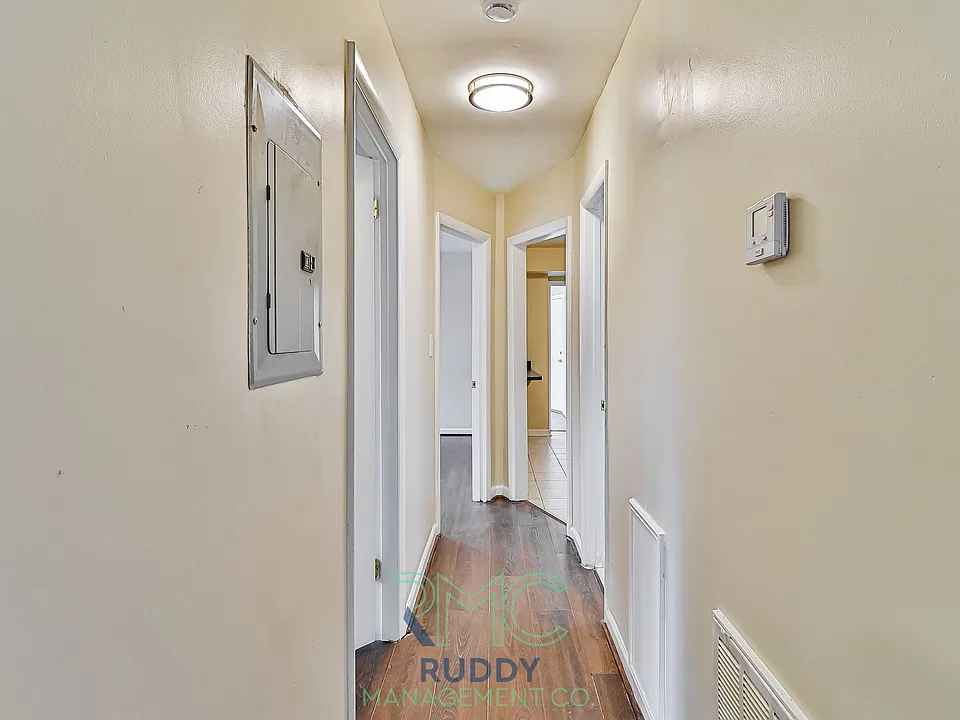 3130 Buena Vista Ter SE