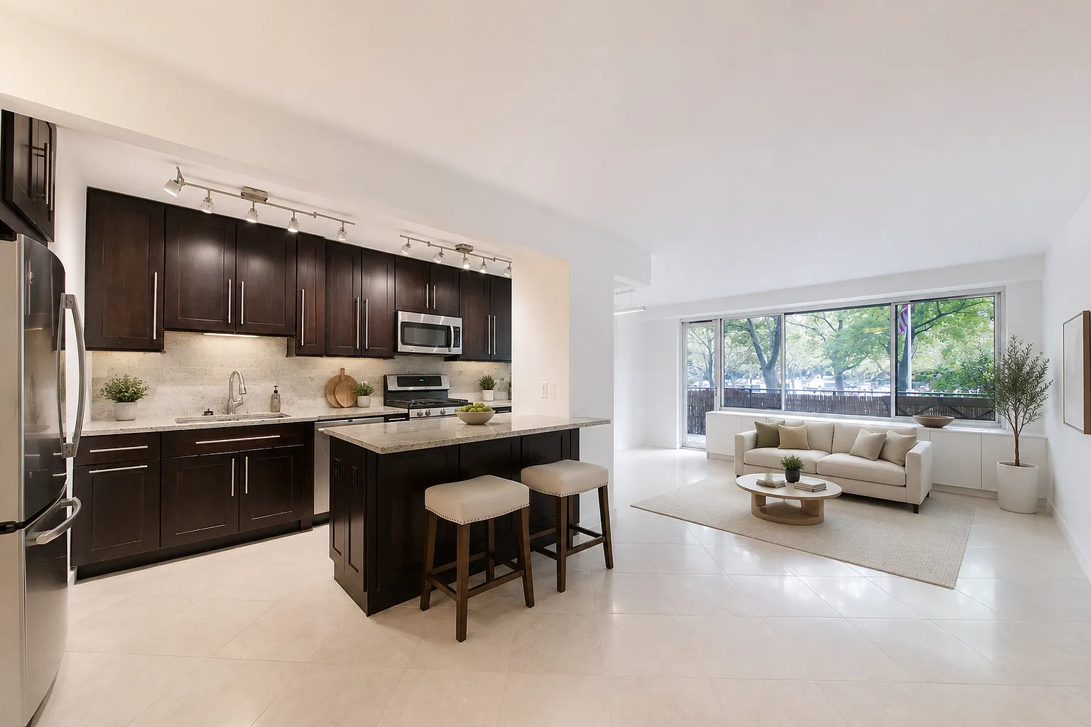 400 Central Park West — Photo 2