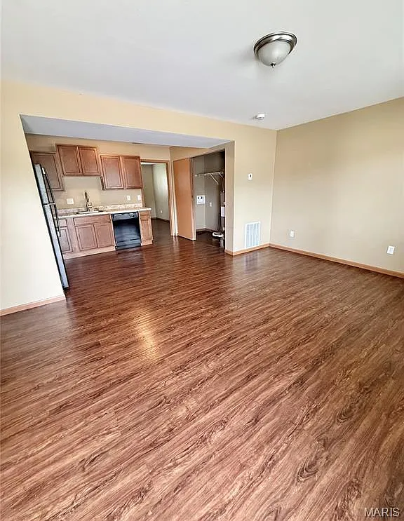1 bed, 1.0 bath, 900 sqft, $825 — Photo 3