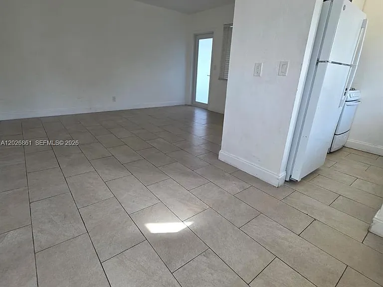 7155 Rue Notre Dame #6 — Photo 8