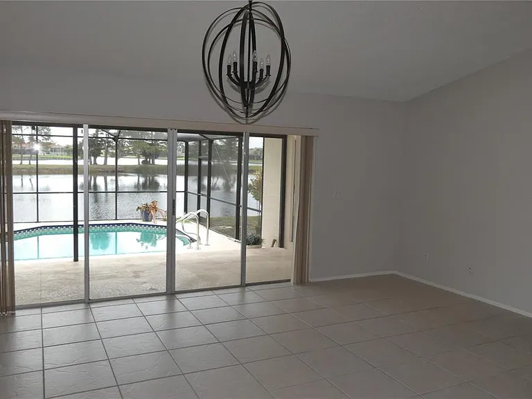525 Moreno Cir NE — Photo 6