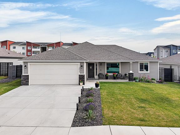 2nd image of 10610 Chinook Dr