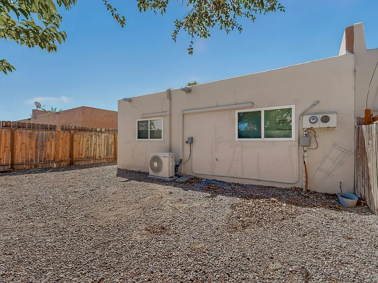 5109 Redlands Rd NW — Photo 33
