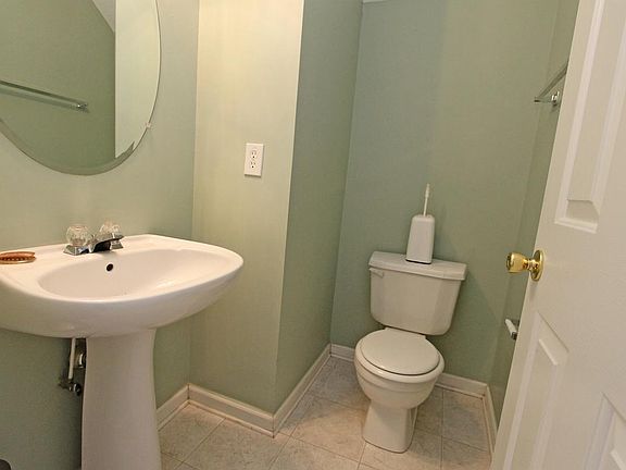 5th image of 1259 W Oaks Way