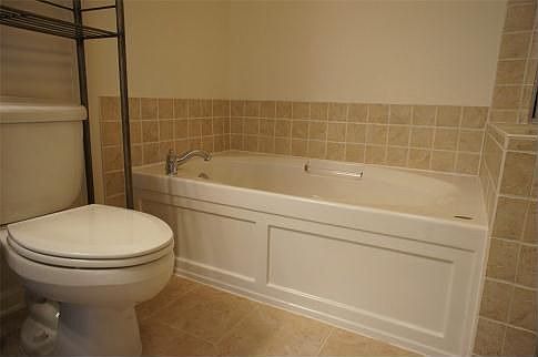4th image of 14213B Saint Germain Dr