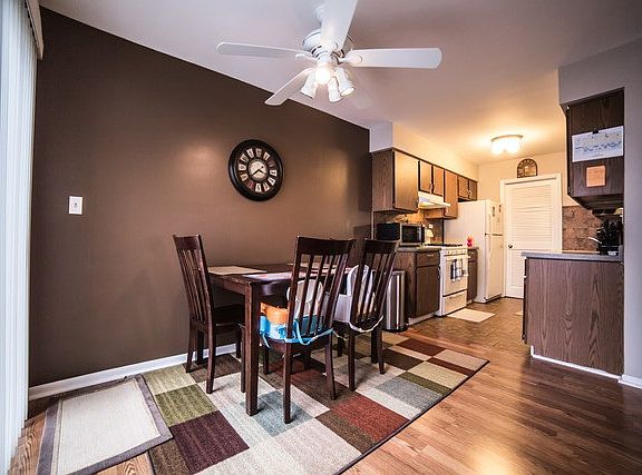 5th image of 7953 Knottingham Cir APT A