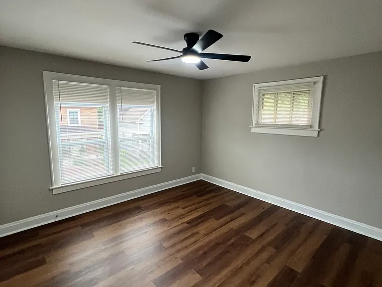 486 & 488 Southwood Ave #486 — Photo 19