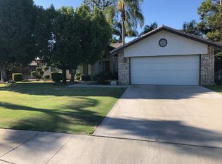 9612 Bracken Oak Way, Bakersfield, CA 93311