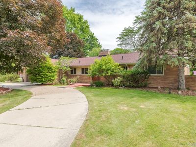 22917 S Bellwood Dr, Southfield, MI, 48034