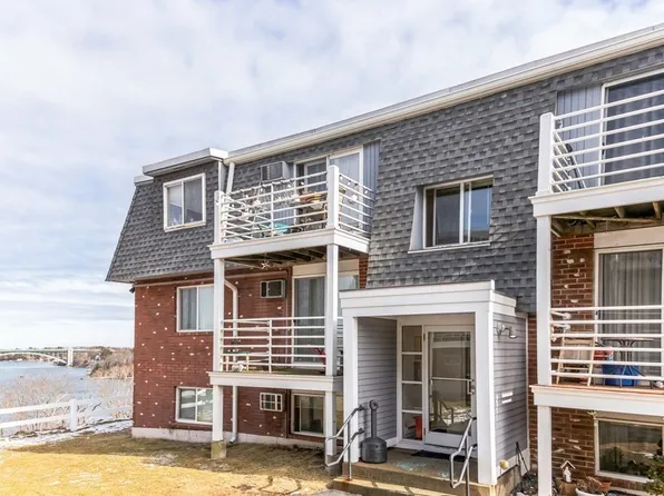 145 Essex Ave APT 512, Gloucester, MA 01930