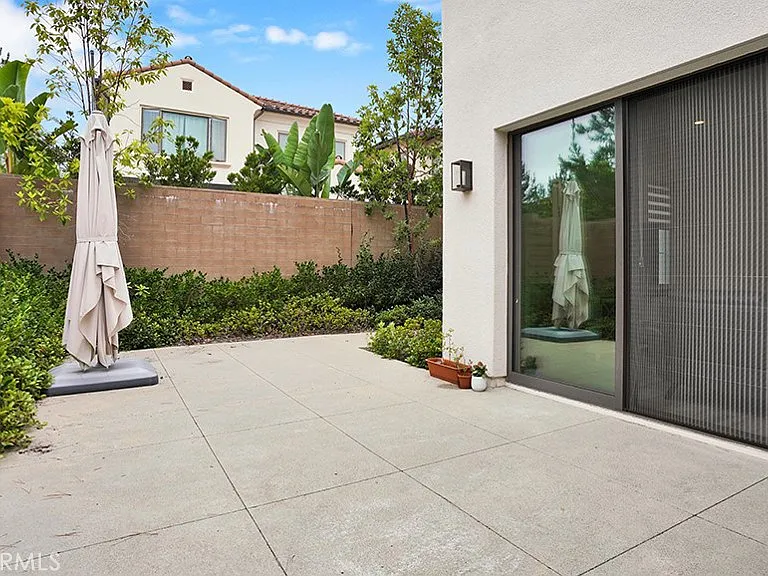 148 Winnett — Photo 22