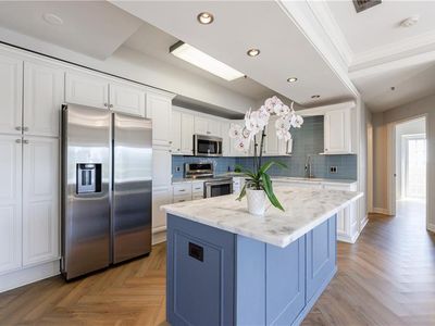 2161 Peachtree Rd NE APT 907, Atlanta, GA, 30309