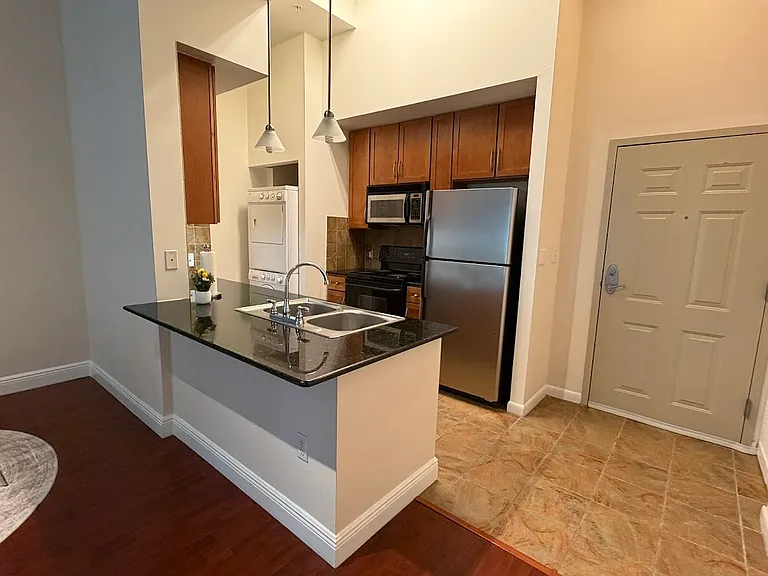 2000 N Bayshore Dr #126 — Photo 12