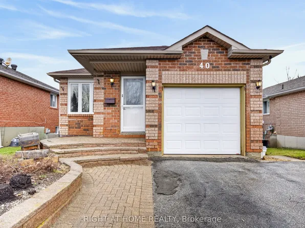 40 Arthur Ave, Barrie, ON L4M 6H4
