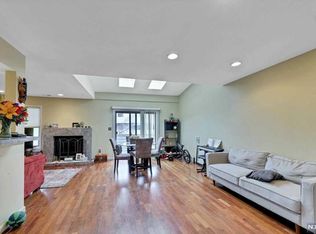 737 Mainsail Ln, Secaucus, NJ 07094