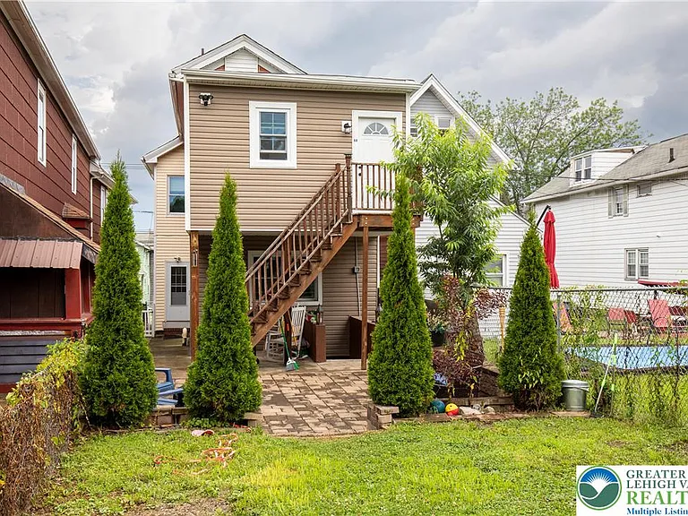 68 S Meade St — Photo 42