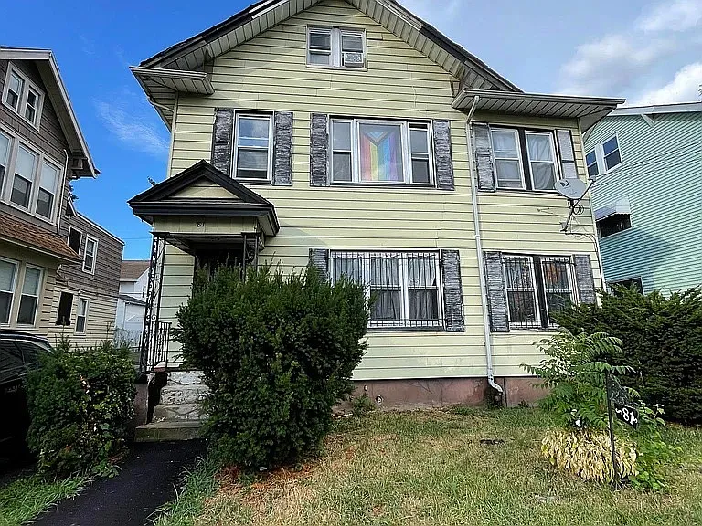 81 Goldsmith Ave #C — Photo 4