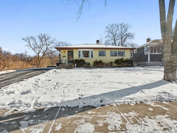 5611 Washington St, Downers Grove, IL 60516