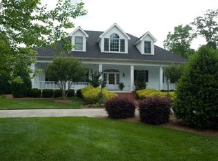824 Saint Andrews Rd, Statesville, NC 28625