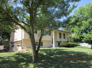 6620 E Saint Charles Rd, Columbia, MO 65202