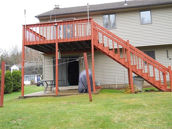 3rd image of 75 Winding Meadow Dr