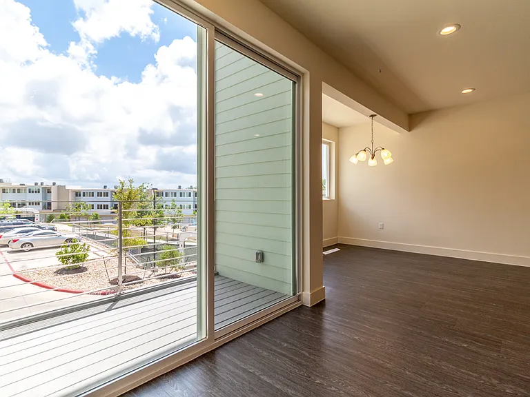 604 N Bluff Dr #245 — Photo 11