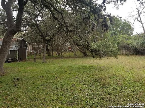 3rd image of 742 Nakoosa Dr