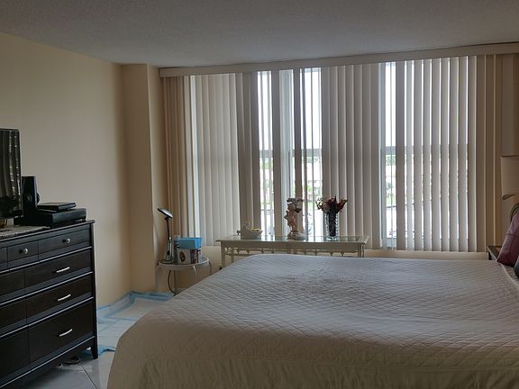 5th image of 3800 S Ocean Dr APT 622